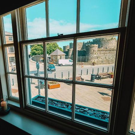 Villa Castle View Beaumaris Exterior foto